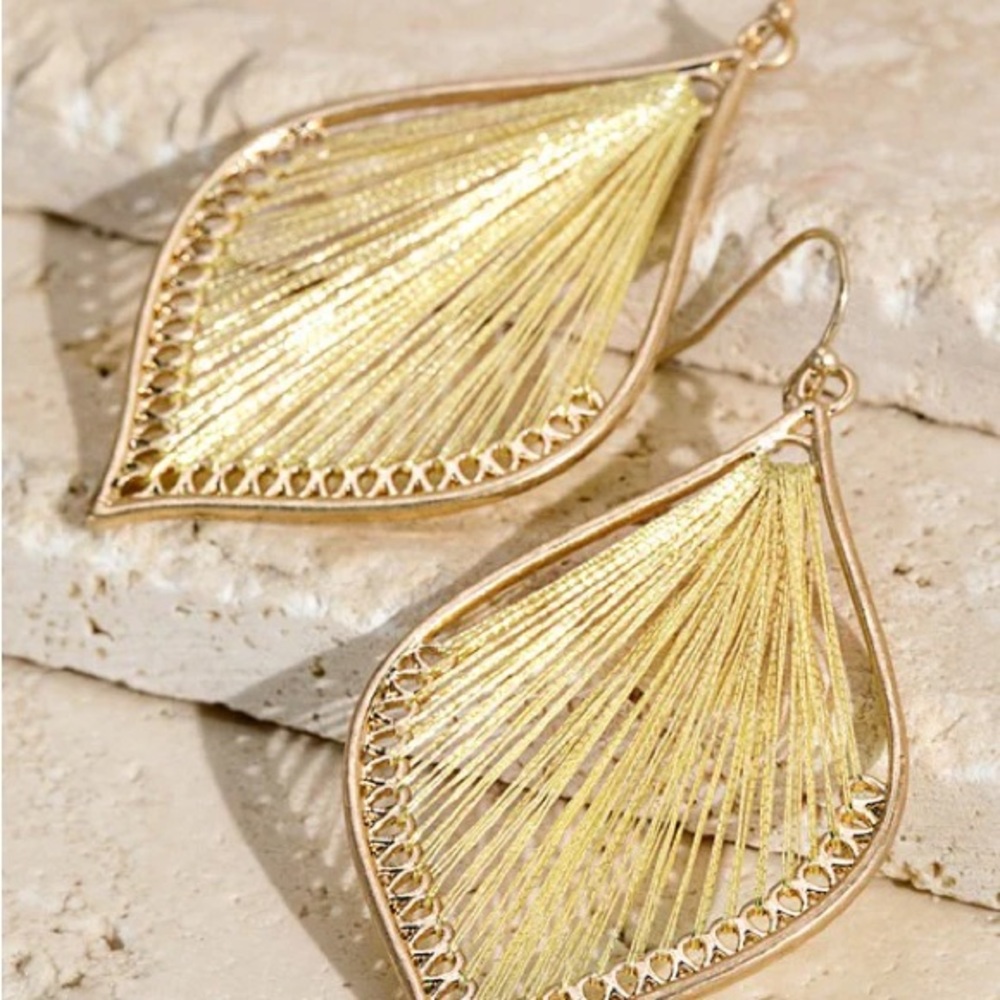 Elegant Gold Leaf Earrings